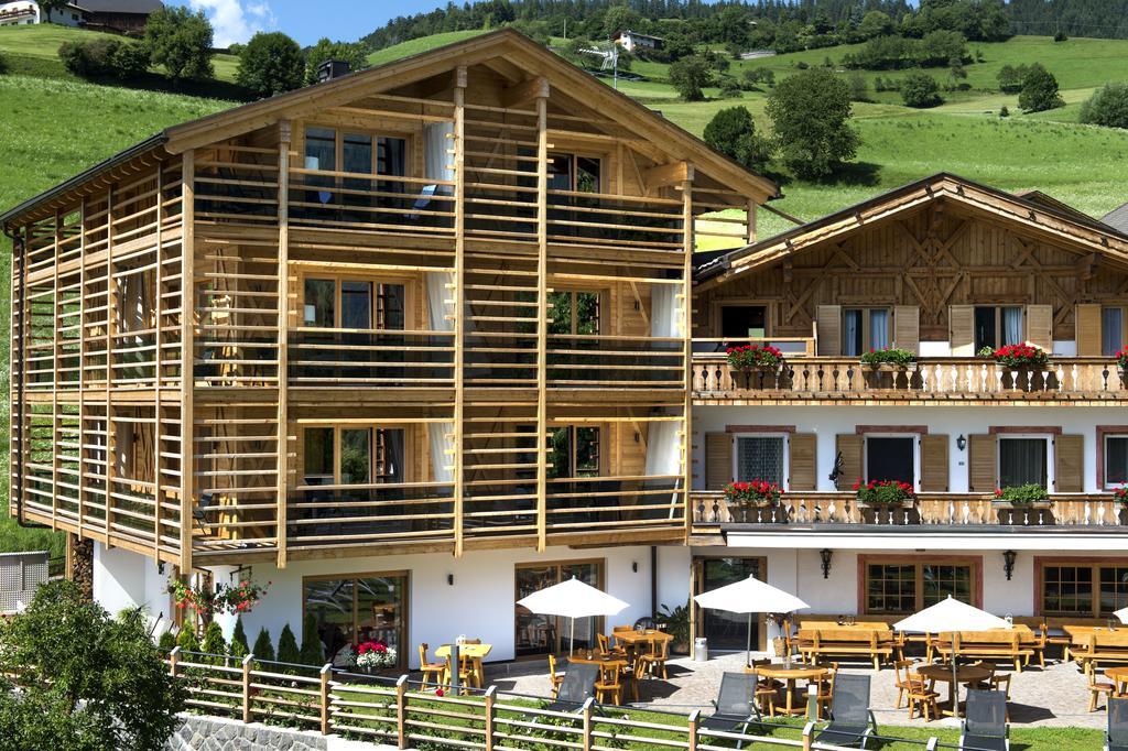 Hotel Arvina Сьюзі Екстер'єр фото