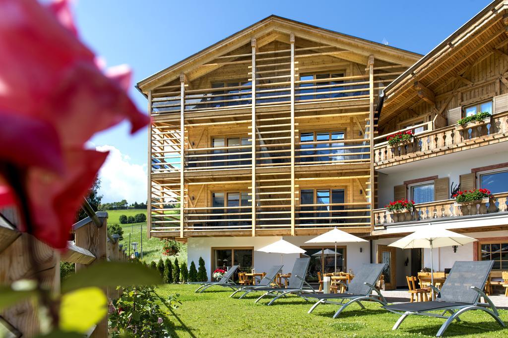 Hotel Arvina Сьюзі Екстер'єр фото