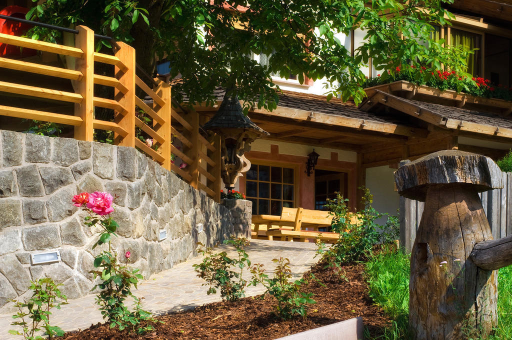 Hotel Arvina Сьюзі Екстер'єр фото