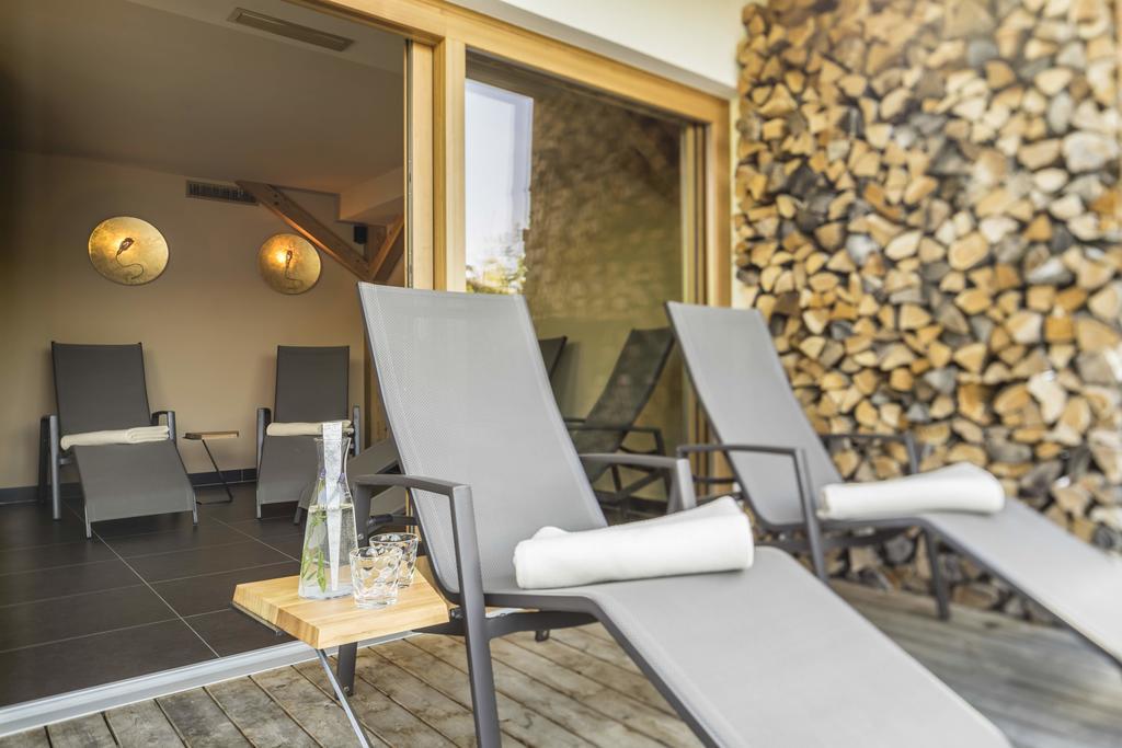 Hotel Arvina Сьюзі Екстер'єр фото